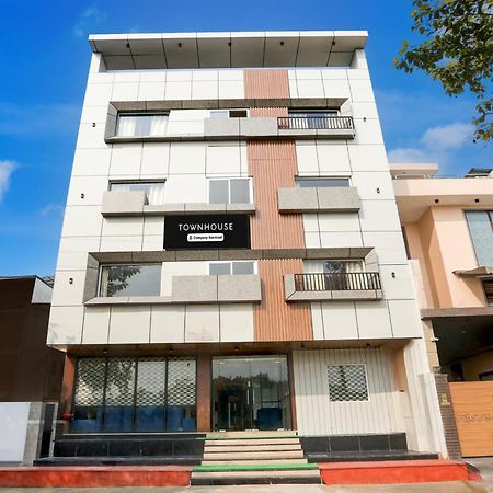 Super Townhouse Taj Nagri Phase 2 Formerly Grand Rivera Tājganj 외부 사진